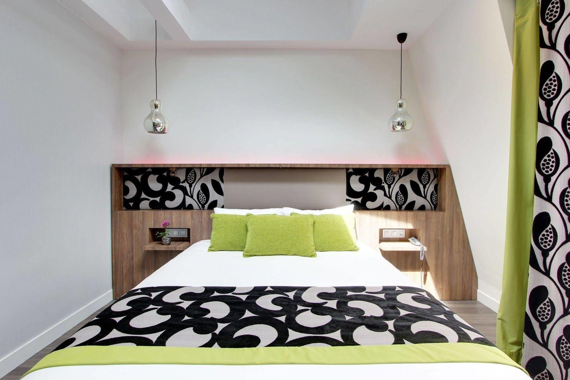Alhambra Hotel Parigi